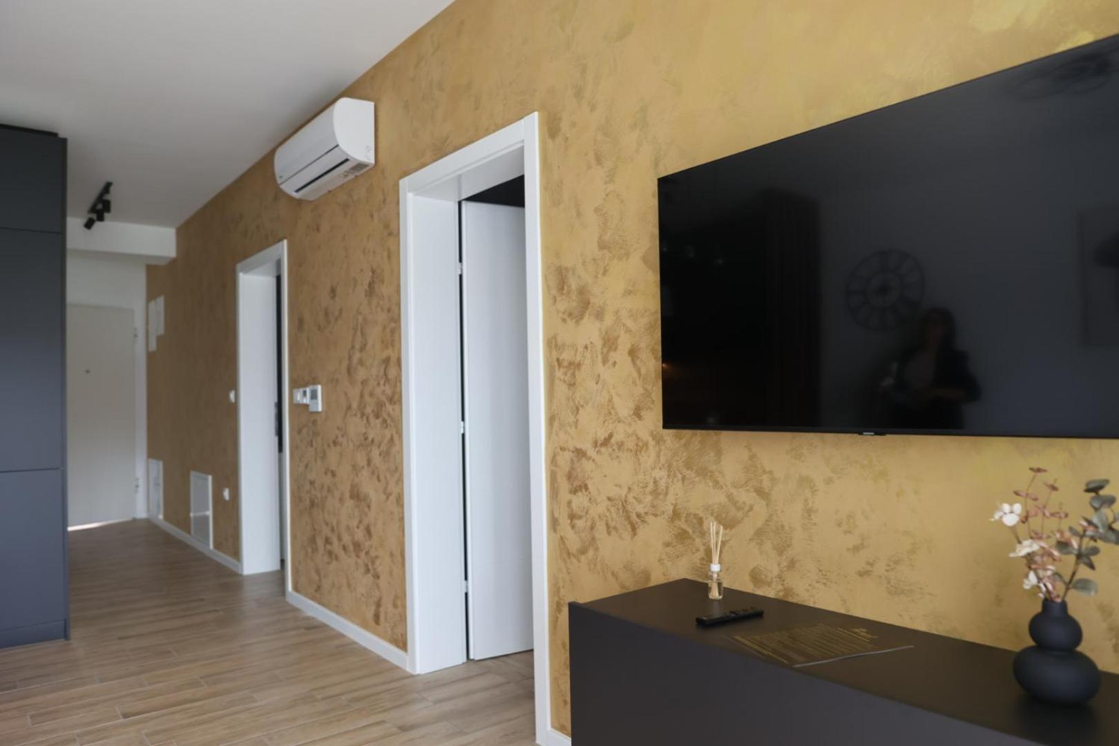 Royal Apartment